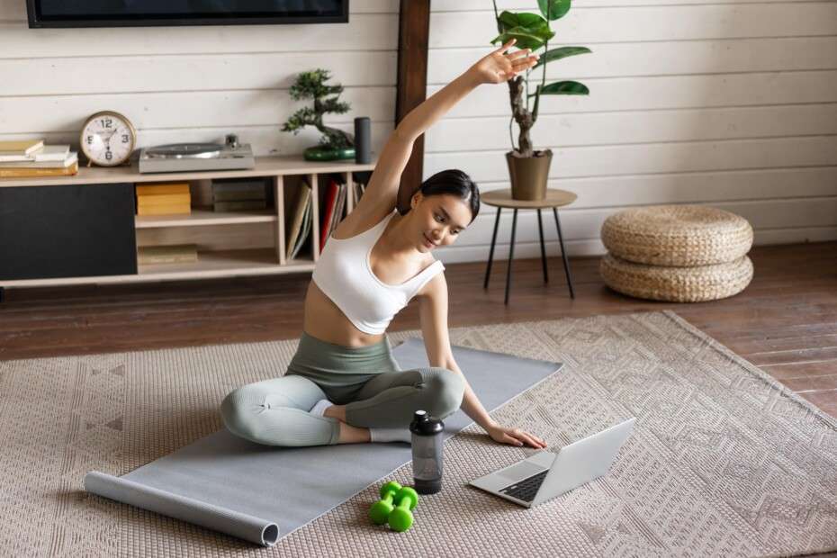 khó khăn cho người mới bắt đầu tập yoga tại nhà